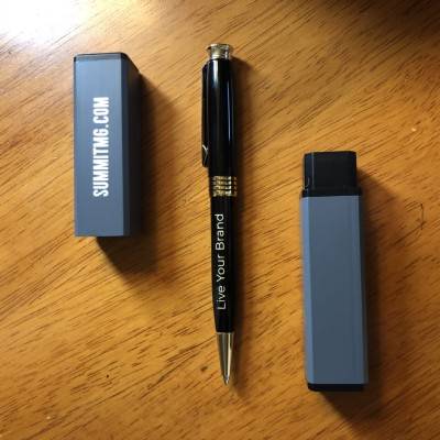 Knight Photo Dome Pen by Hub