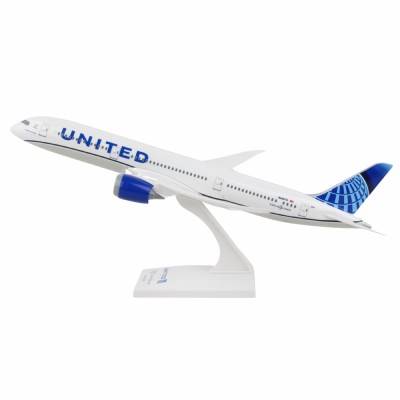 787-9 1/200 scale model plane
